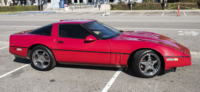 1986 Red Chevrolet Corvette Coupe