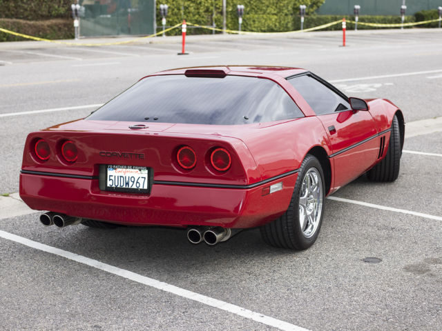 1986 Red Chevrolet Corvette Coupe