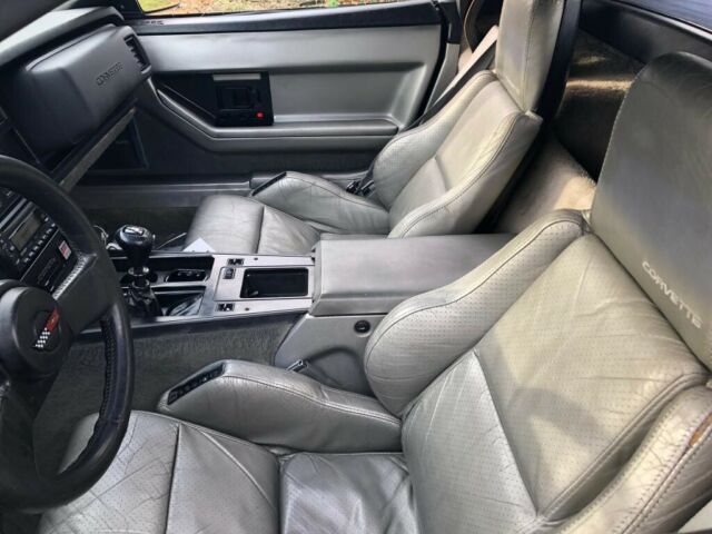 1986 Red Chevrolet Corvette Convertible