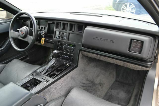 1986 Gold Chevrolet Corvette --