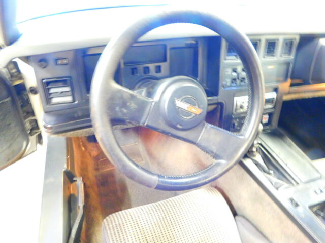 1986 Silver Chevrolet Corvette Convertible