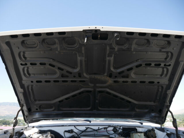 1986 White Chevrolet Other --