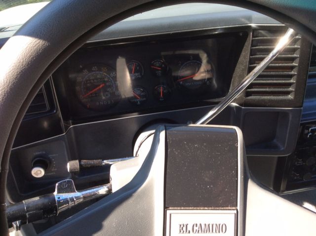 1986 White Chevrolet El Camino Cab & Chassis