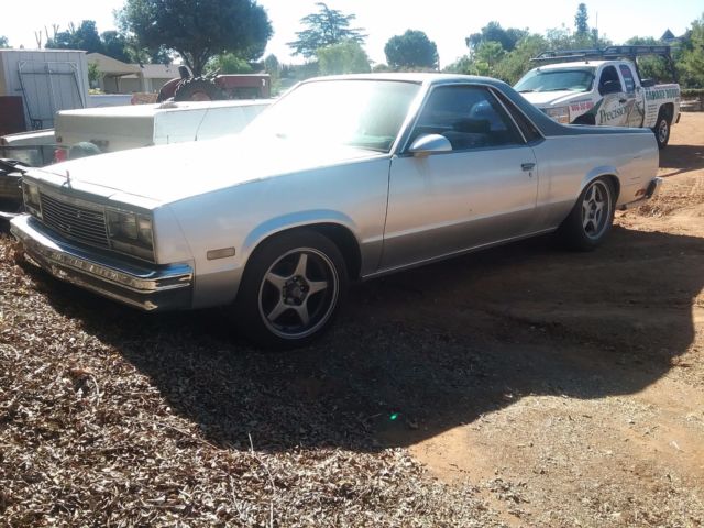 1986 Silver / grey two tone Chevrolet El Camino Car/trucks