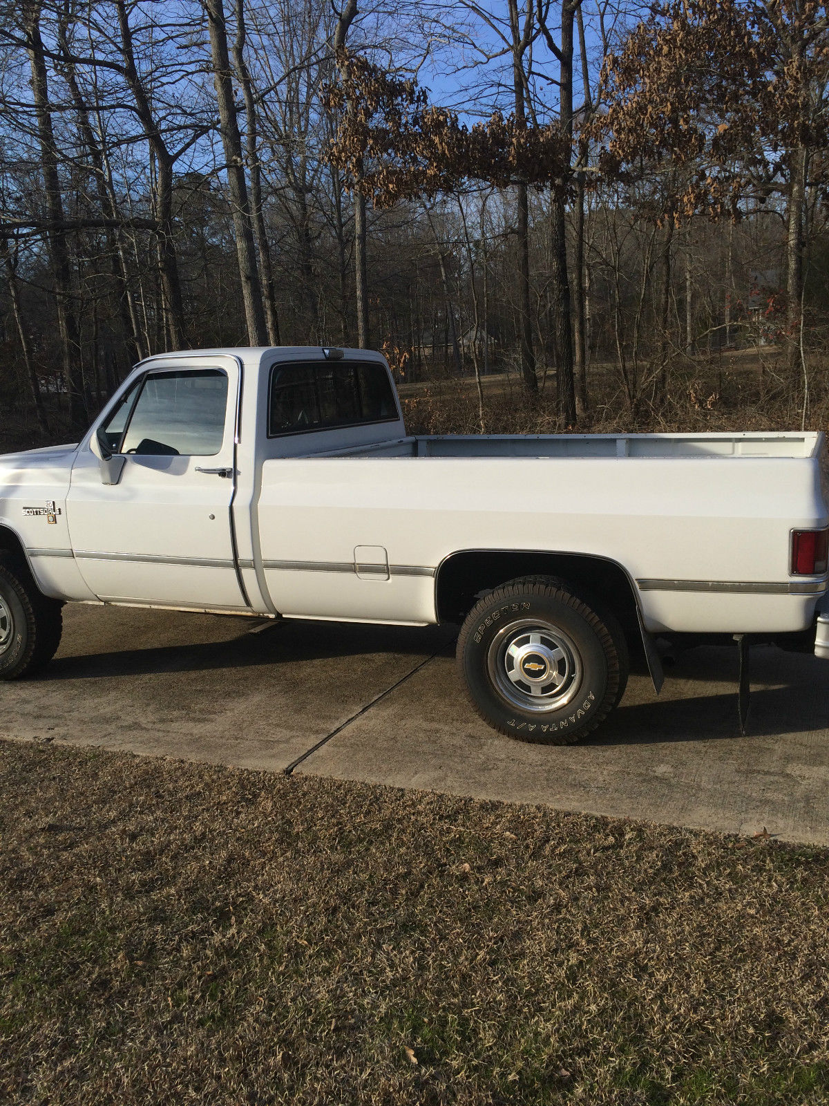 1986 White Chevrolet C/K Pickup 2500 Standard Cab Pickup