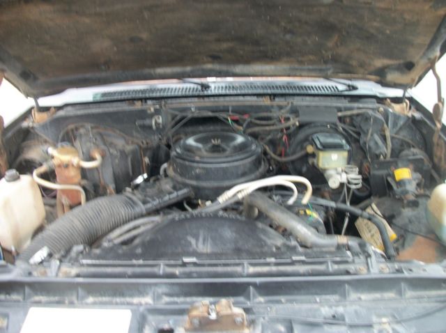 1986 Black Chevrolet C/K Pickup 1500 Standard Cab Pickup