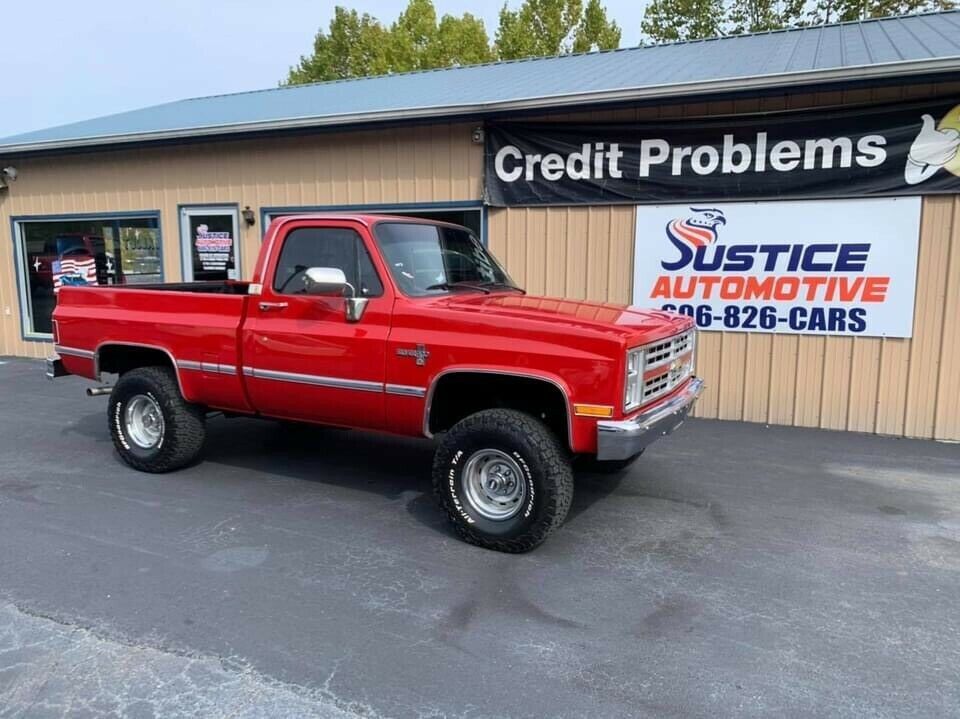 1986 Red Chevrolet K10 Pickup