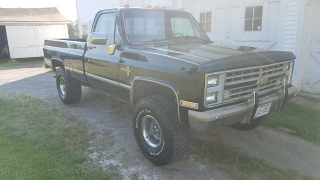 1986 Black Chevrolet Silverado 1500 Standard Cab Pickup