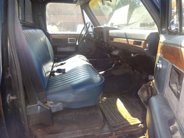 1986 Black Chevrolet K10