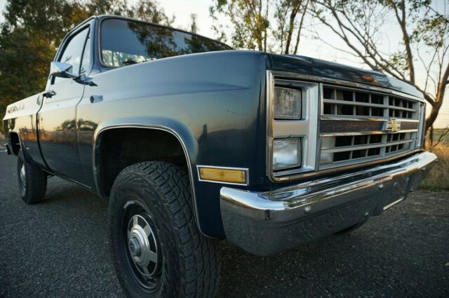 1986 Blue Chevrolet C/K Pickup 2500 Standard Cab Pickup