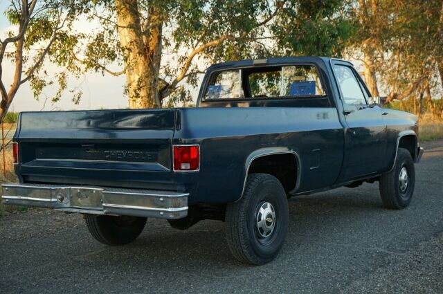 1986 Blue Chevrolet C/K Pickup 2500 Standard Cab Pickup