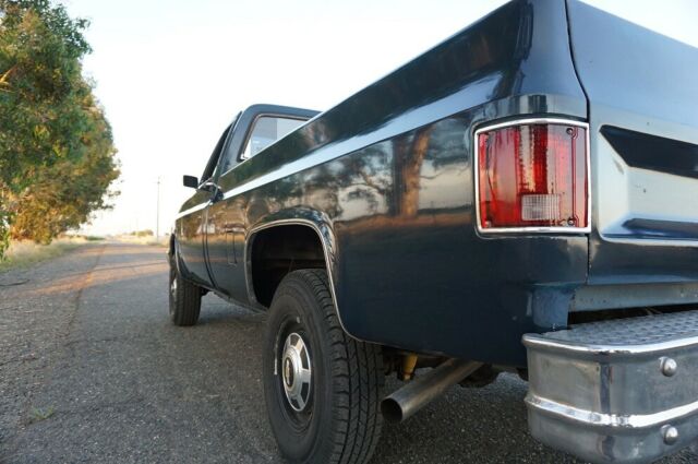1986 Blue Chevrolet C/K Pickup 2500 Standard Cab Pickup