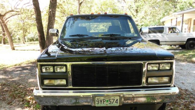 1986 Black Chevrolet C/K Pickup 3500 Standard Cab Pickup