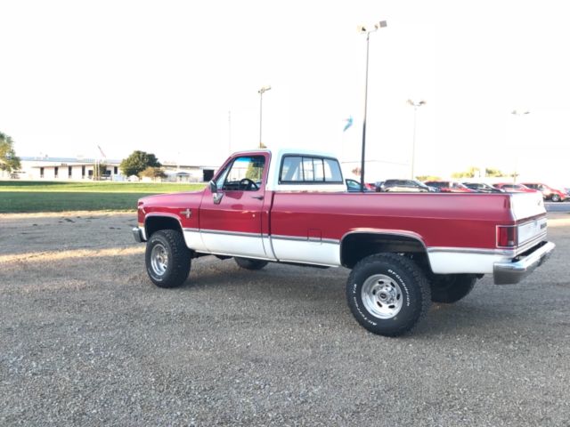 1986 Red Chevrolet Silverado 3500 Standard Cab Pickup