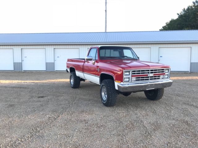 1986 Red Chevrolet Silverado 3500 Standard Cab Pickup