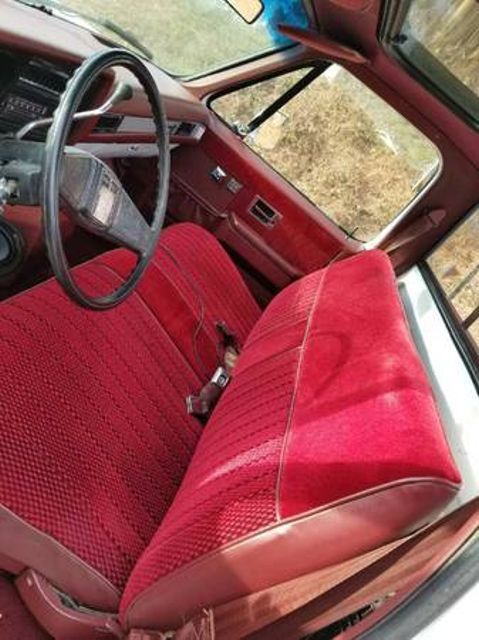1986 White Chevrolet Pickup --