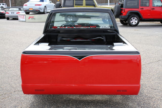 1986 Black Chevrolet S-10 --