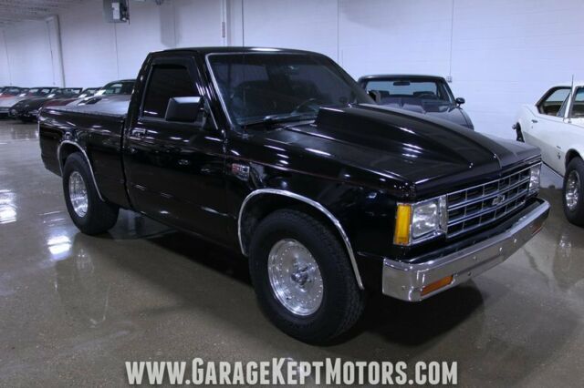 1986 Black Chevrolet S-10 Pickup Truck