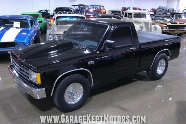 1986 Black Chevrolet S-10 Pickup Truck