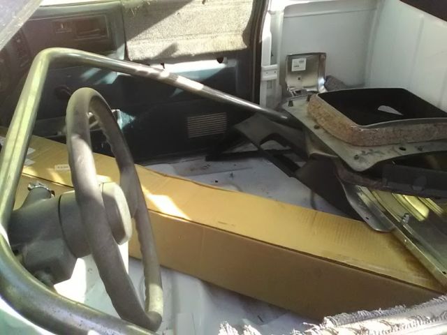 1986 White Chevrolet S-10 Extended Cab Pickup