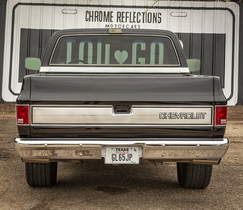 1986 Black Chevrolet C-10 Standard Cab Pickup