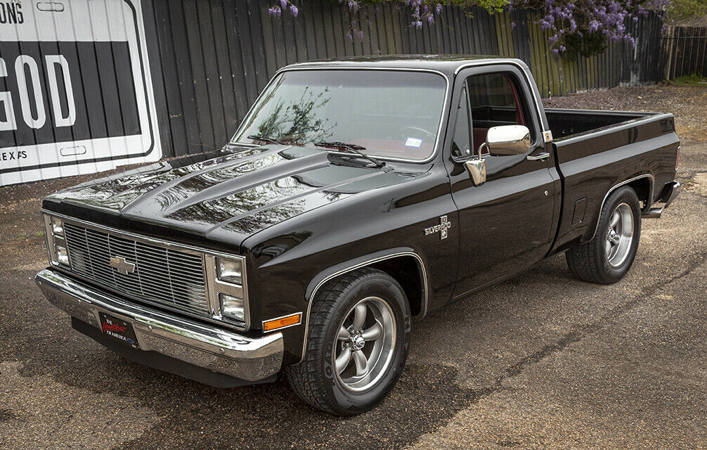 1986 Black Chevrolet C-10 Standard Cab Pickup