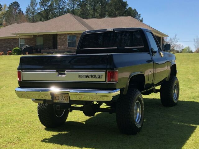 1986 Black Chevrolet Silverado 1500