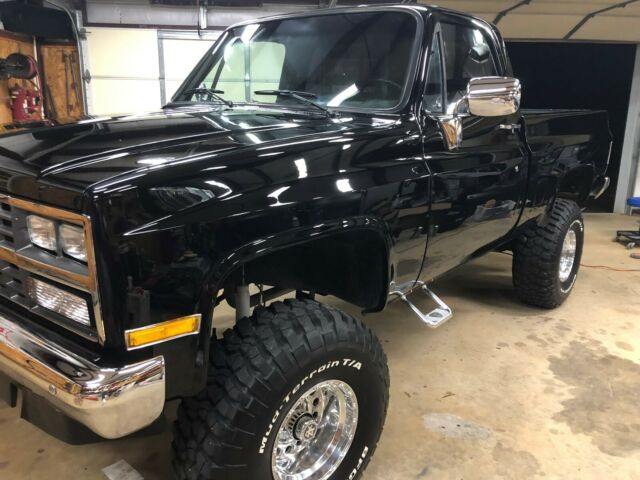 1986 Black Chevrolet Silverado 1500