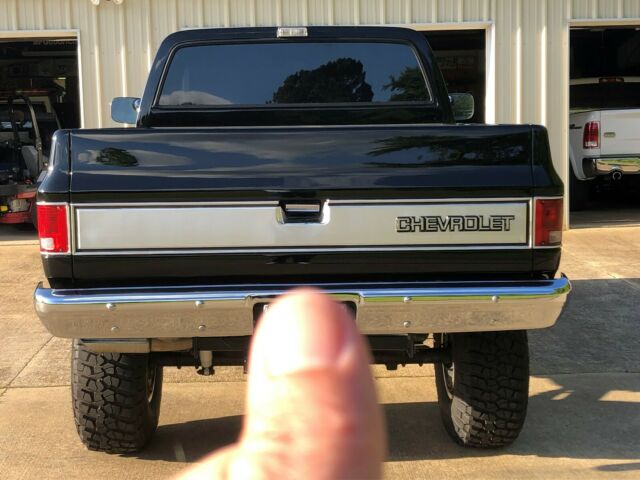 1986 Black Chevrolet Silverado 1500