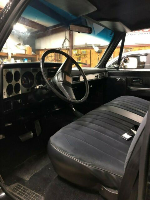 1986 Black Chevrolet Silverado 1500