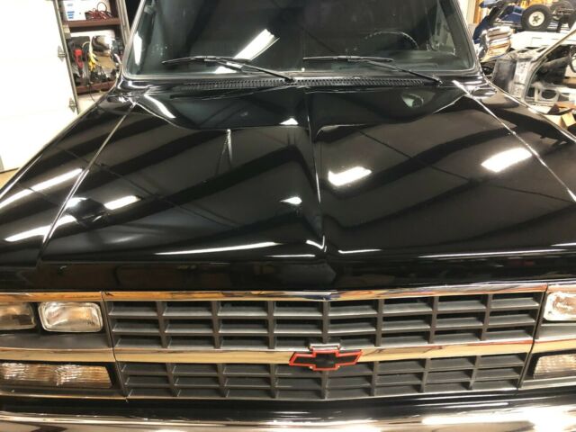 1986 Black Chevrolet Silverado 1500