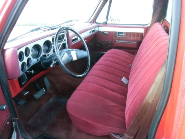 1986 Red Chevrolet C-10 truck