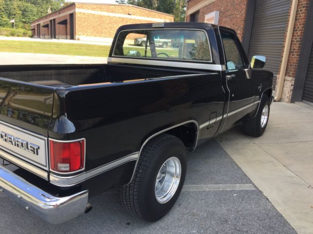 1986 Black Chevrolet C-10 Standard Cab Pickup