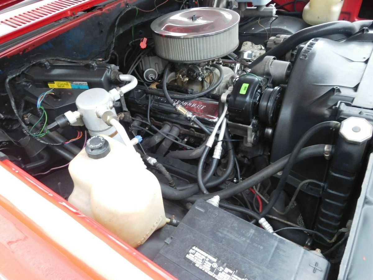 1986 Red Chevrolet C-10 Standard Cab Pickup