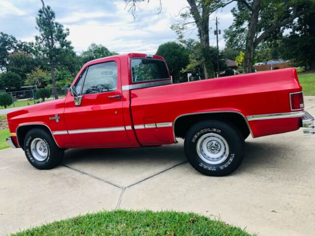1986 Red Chevrolet C-10