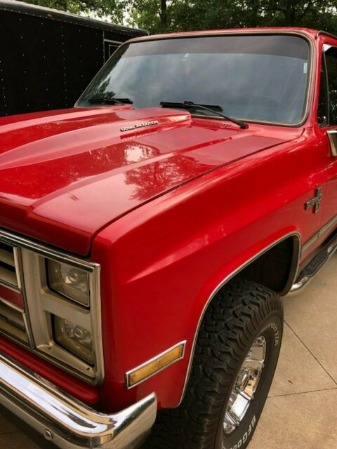 1986 Red Chevrolet C/K Pickup 1500 Standard Cab Pickup