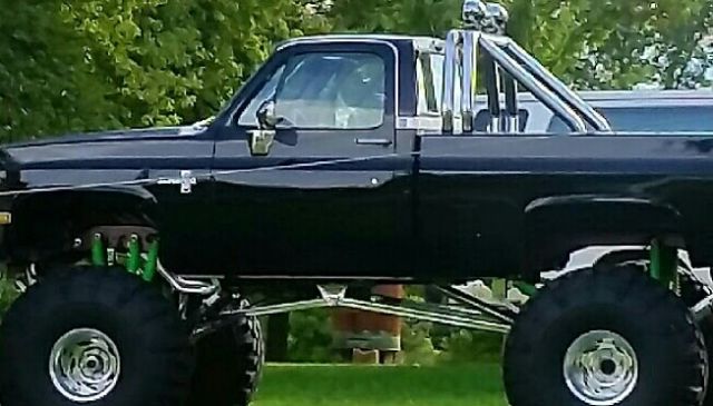 1986 Black Chevrolet C/K Pickup 1500 Cab & Chassis
