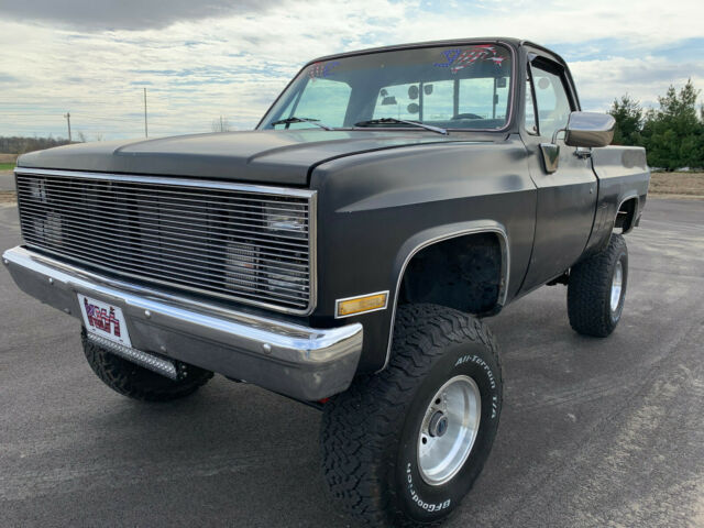 1986 Black Chevrolet C/K Pickup 1500 Standard Cab Pickup