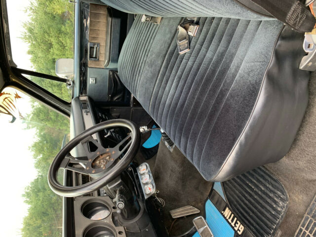 1986 Black Chevrolet C/K Pickup 1500 Standard Cab Pickup