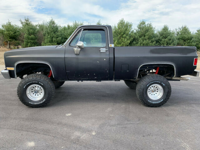 1986 Black Chevrolet C/K Pickup 1500 Standard Cab Pickup