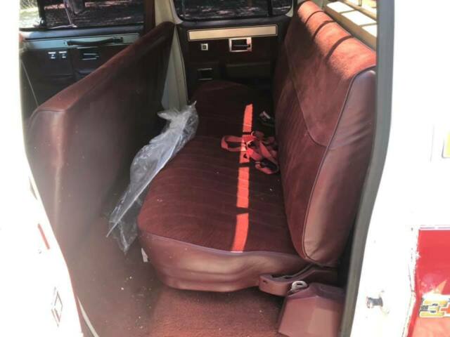 1986 Red Chevrolet Silverado 3500 dually