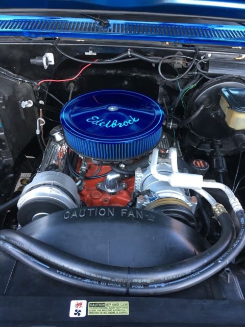 1986 blue Chevrolet C-10 pickup