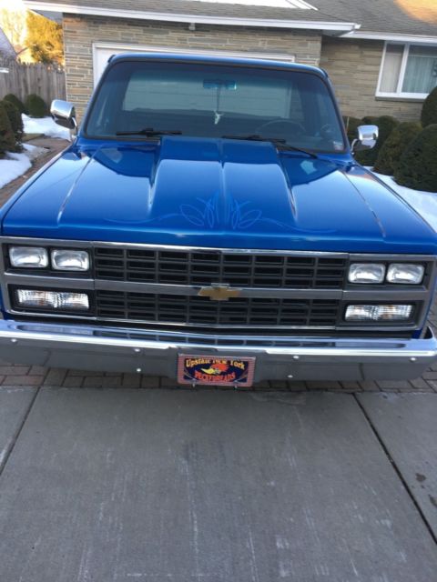1986 blue Chevrolet C-10 pickup