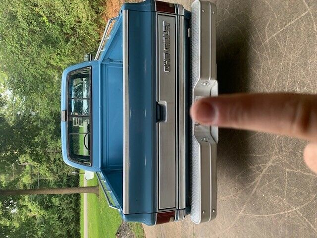 1986 Blue Chevrolet C-10 Standard Cab Pickup
