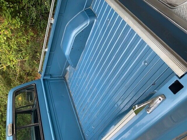 1986 Blue Chevrolet C-10 Standard Cab Pickup