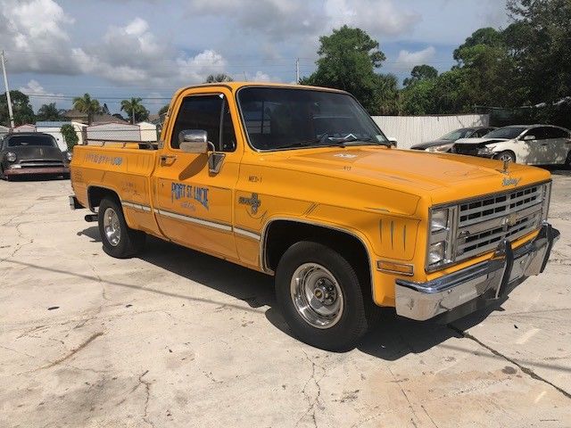 1986 Yellow Chevrolet C-10