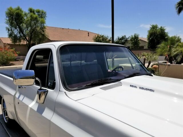 1986 White Chevrolet C-10