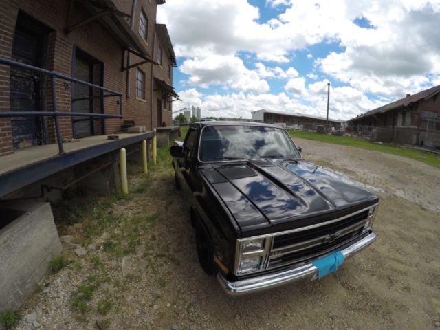 1986 Black Chevrolet C-10 Standard Cab Pickup