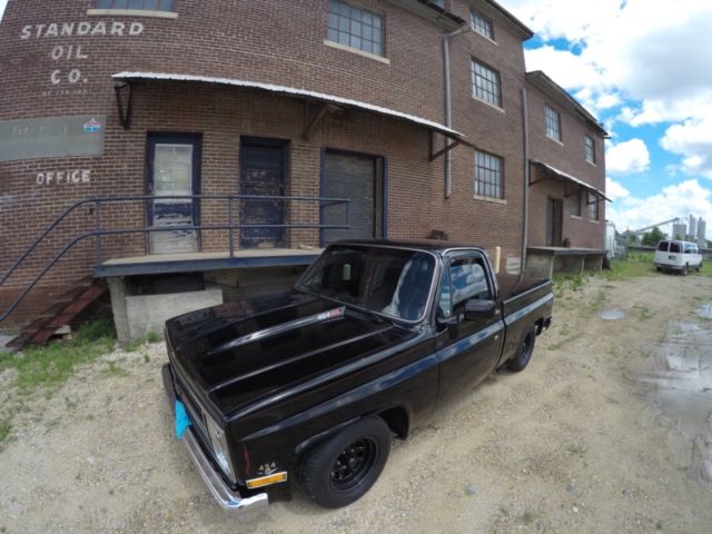 1986 Black Chevrolet C-10 Standard Cab Pickup