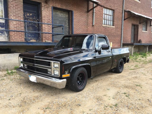 1986 Black Chevrolet C-10 Standard Cab Pickup